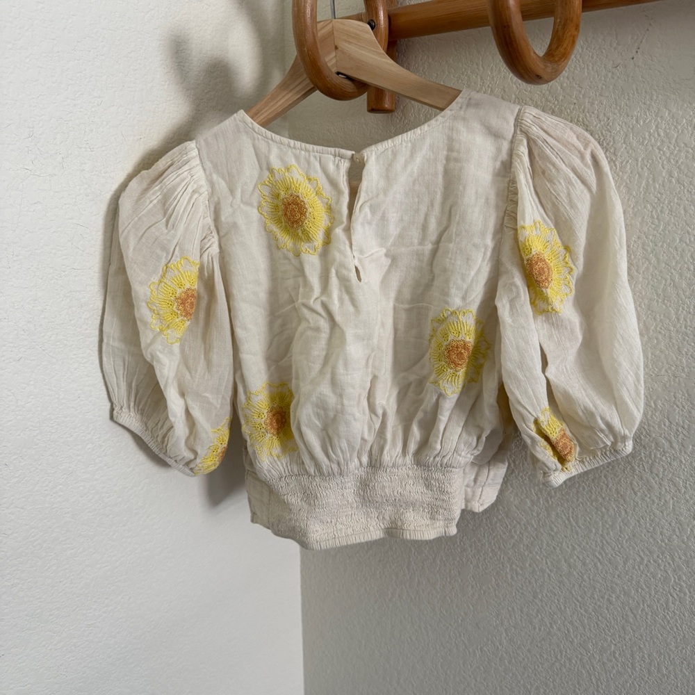 Free people ivory my girl embroidered cropped blouse smocked waist sunflowers - Picture 5 of 6